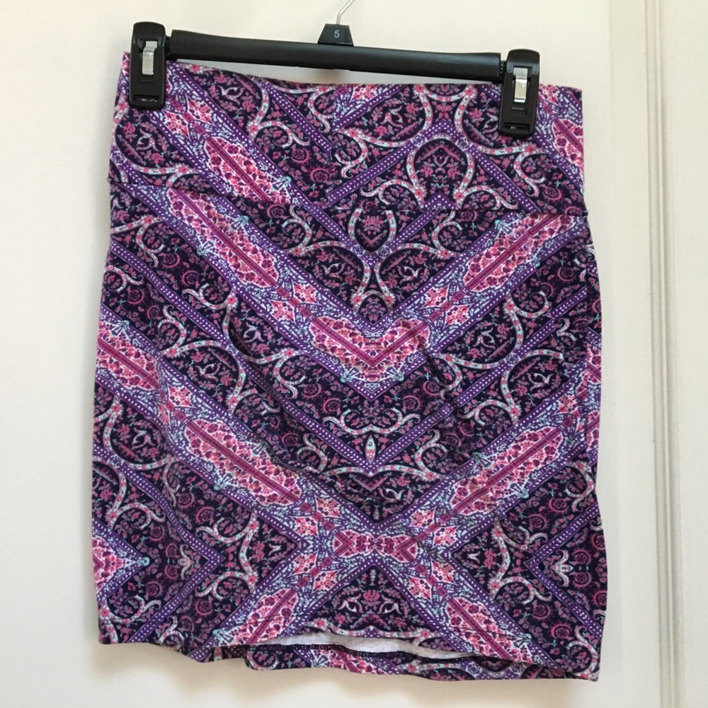 Charlotte Russe Patterned Pencil Skirt